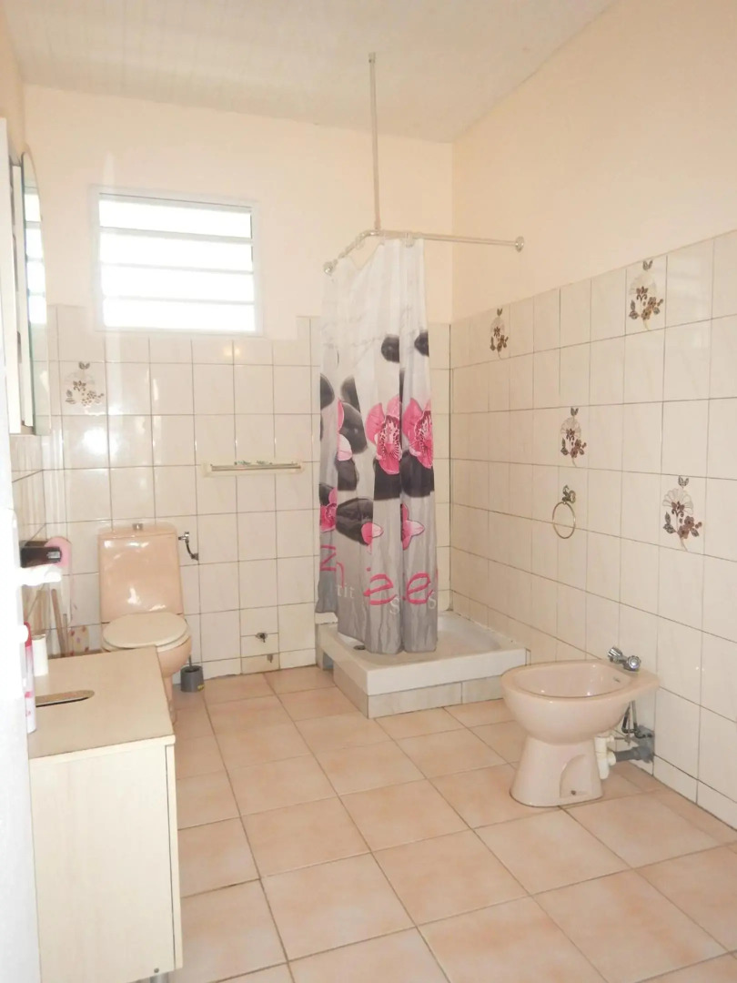 Villa de 4 chambres avec piscine privee jardin clos et wifi a Le Vauclin