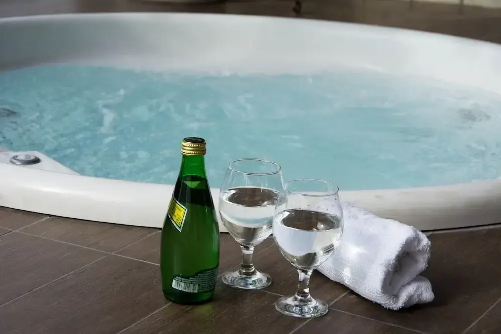 CO302 Luxuosa Cobertura de 3 suites com jacuzzi