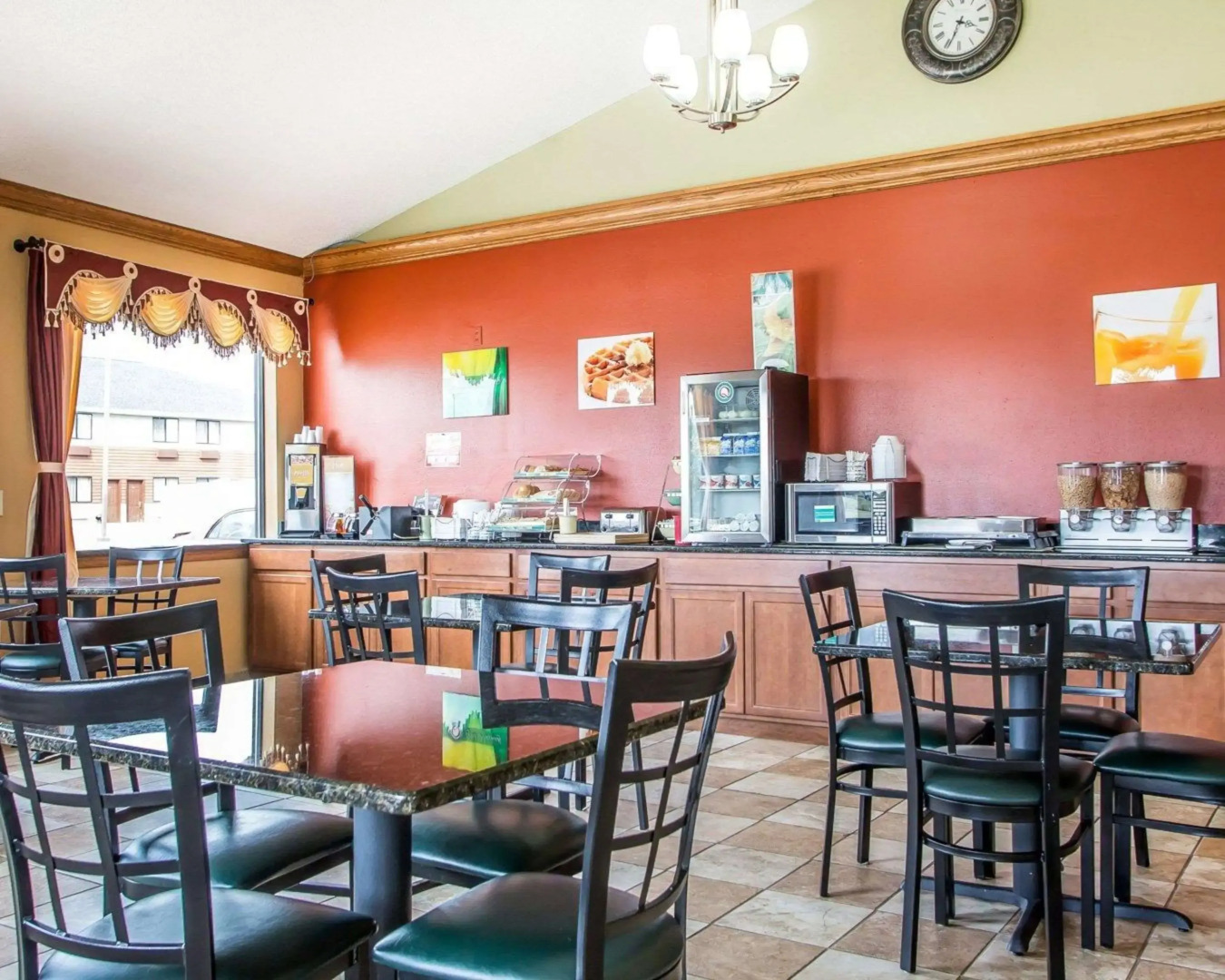 Quality Inn Morton at I-74