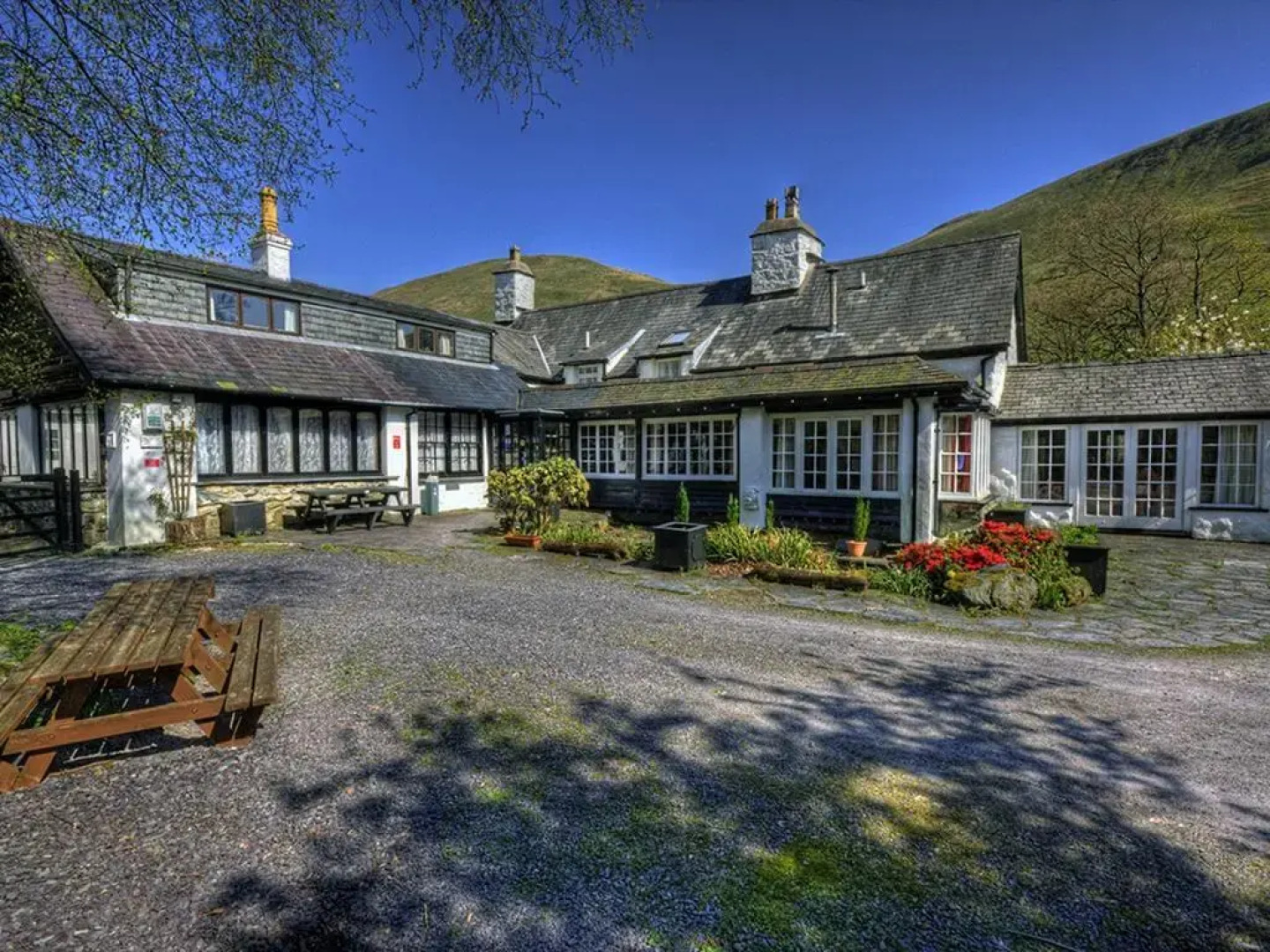 Gwesty Minffordd Hotel