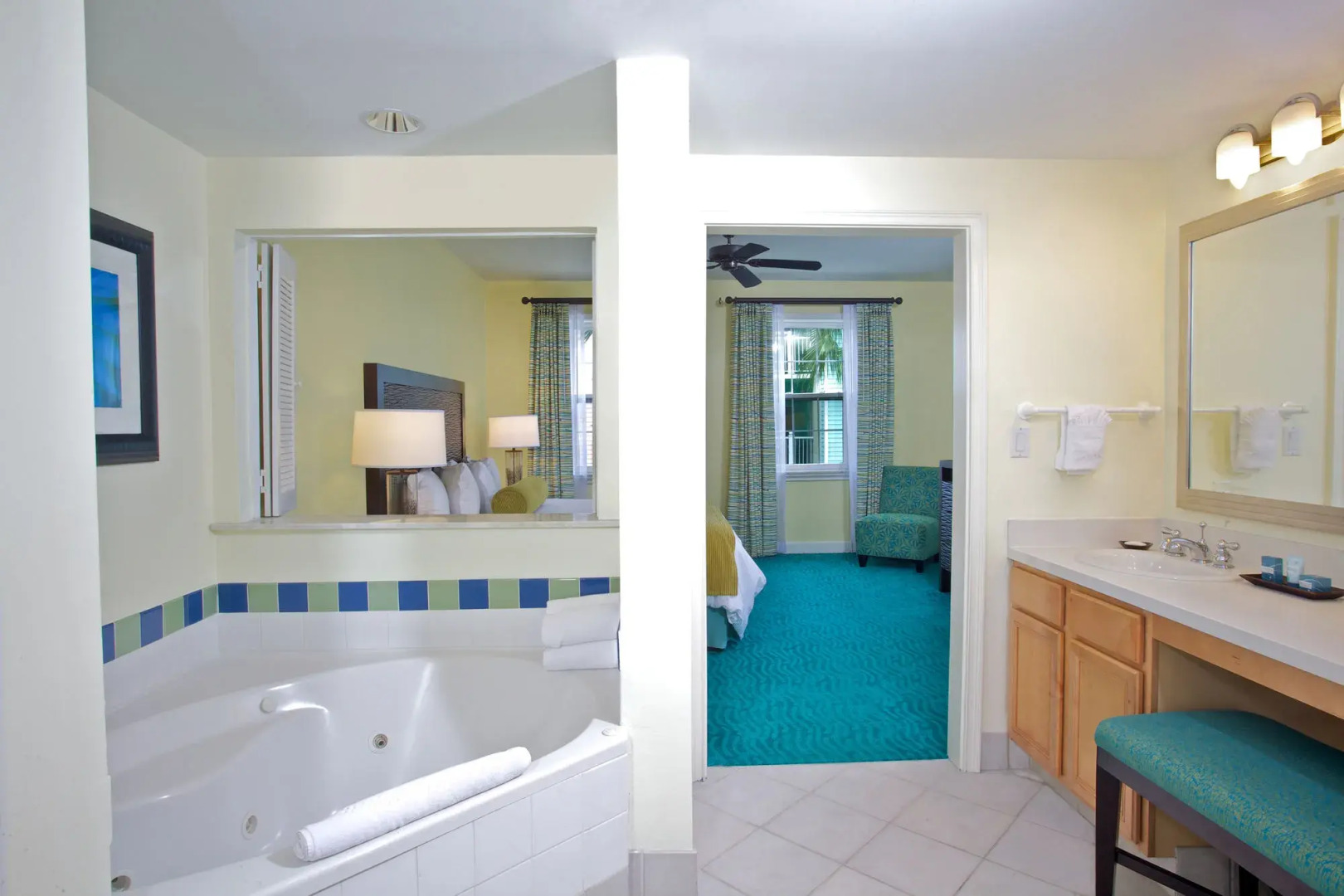 Harborside Resort & Vacation Rentals at Atlantis