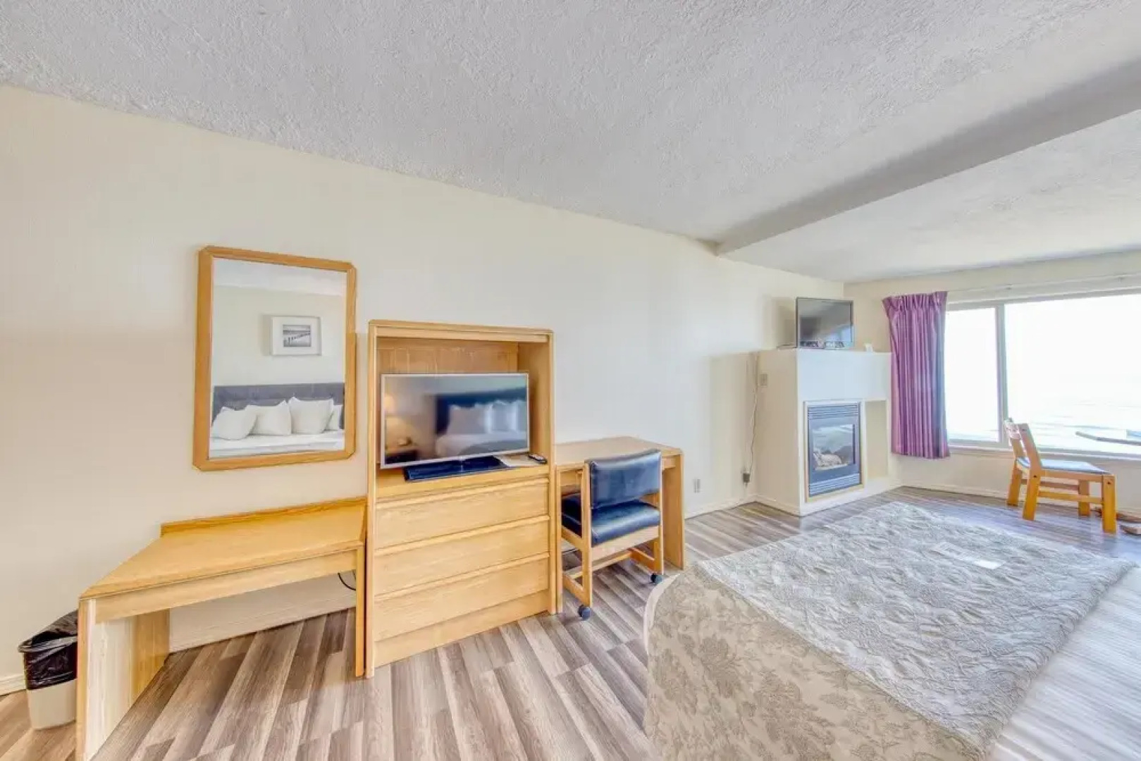 Seahorse Oceanfront Lodge