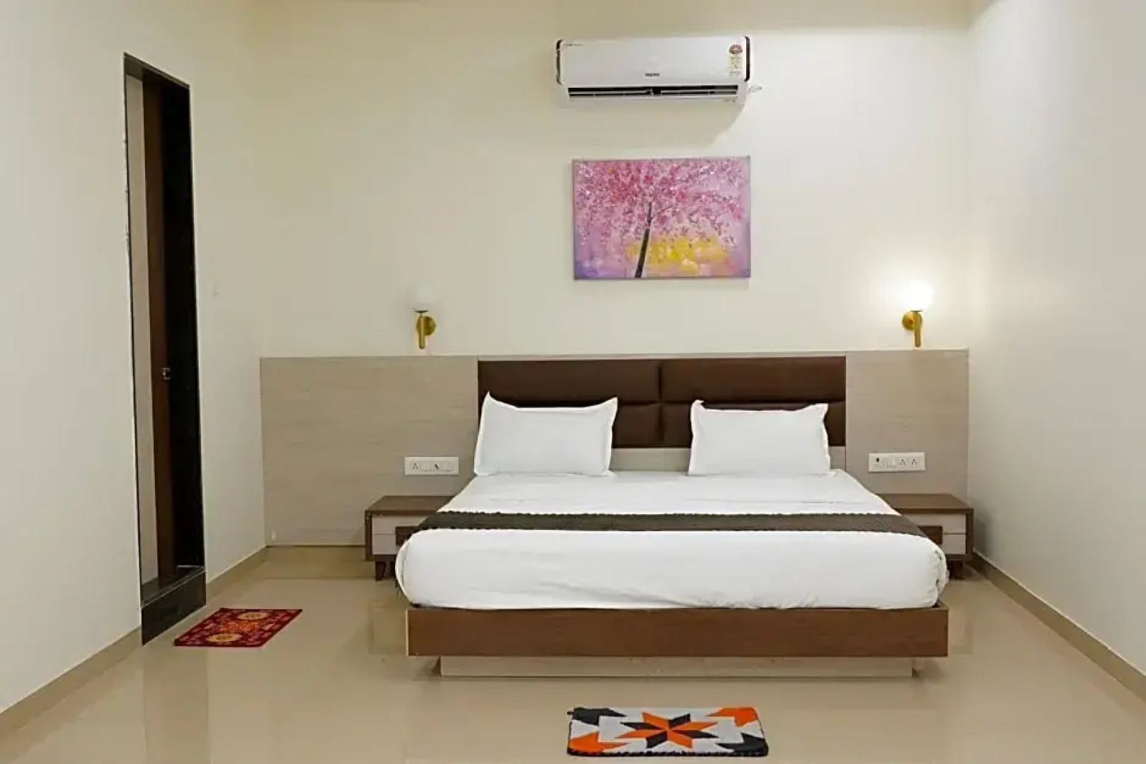 Mangalamurthy Hotels