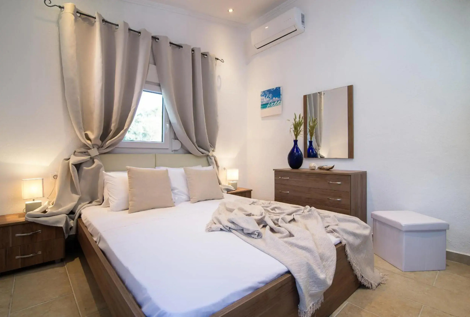 Отель Caretta Village