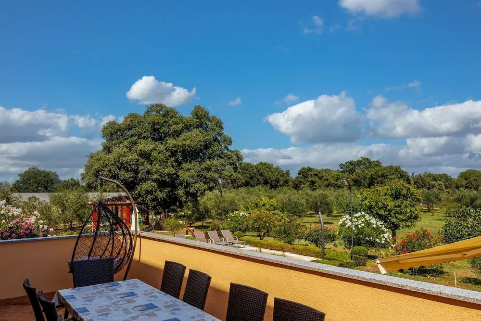 Pool Villa Divina in i an