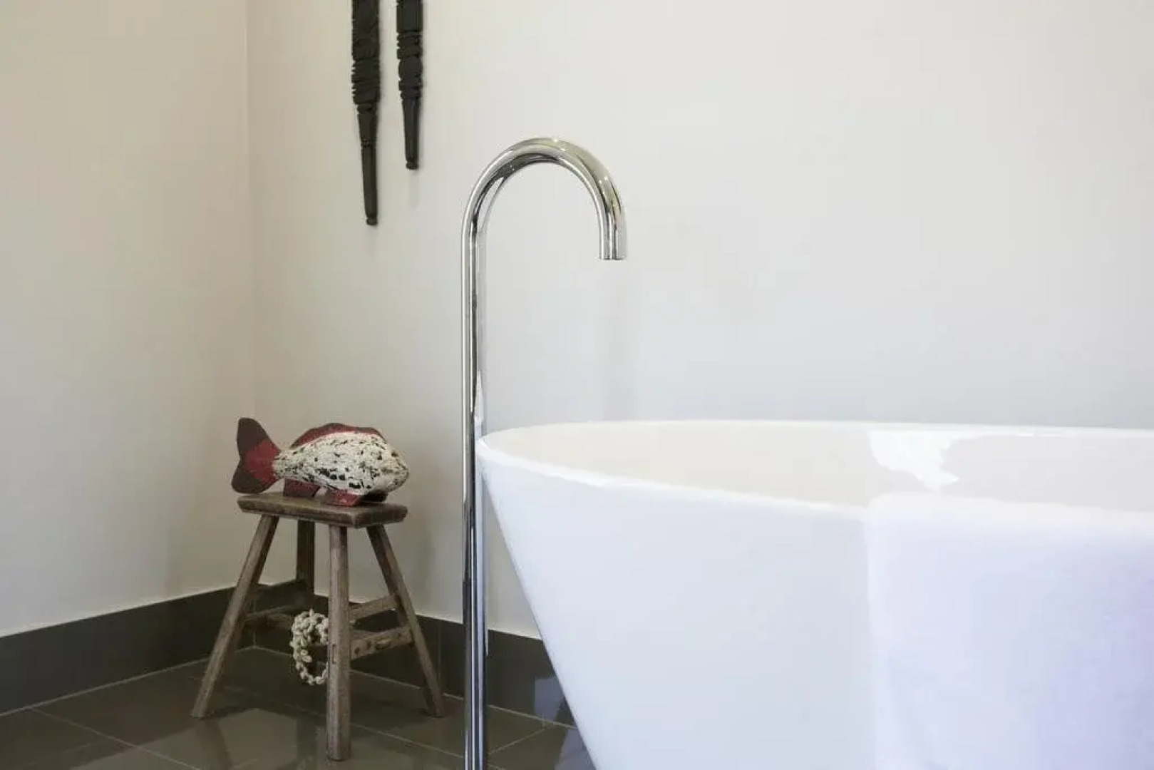 Lilies on Lovedale Estate - Heated Pool and Spa