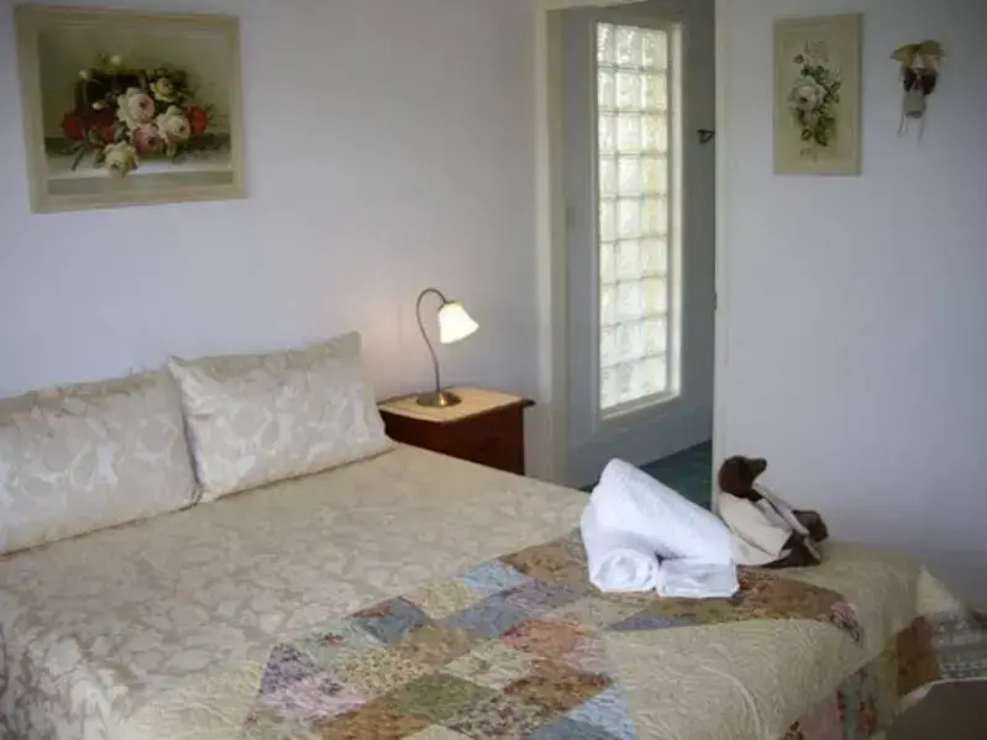 Alexander Lakeside Bed & Breakfast