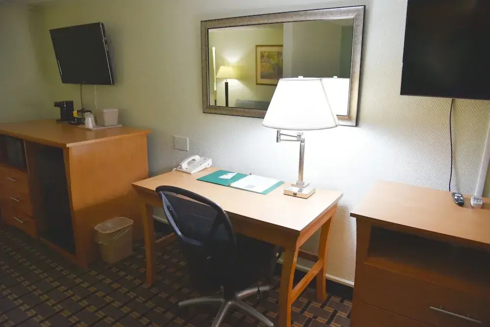 Quality Inn & Suites Metro