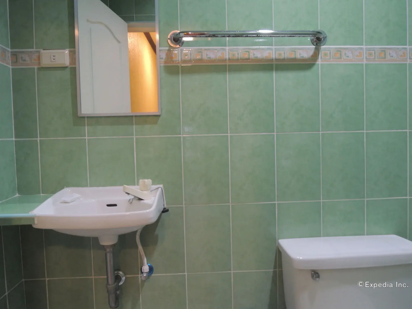 Love's Beach and Dive Resort