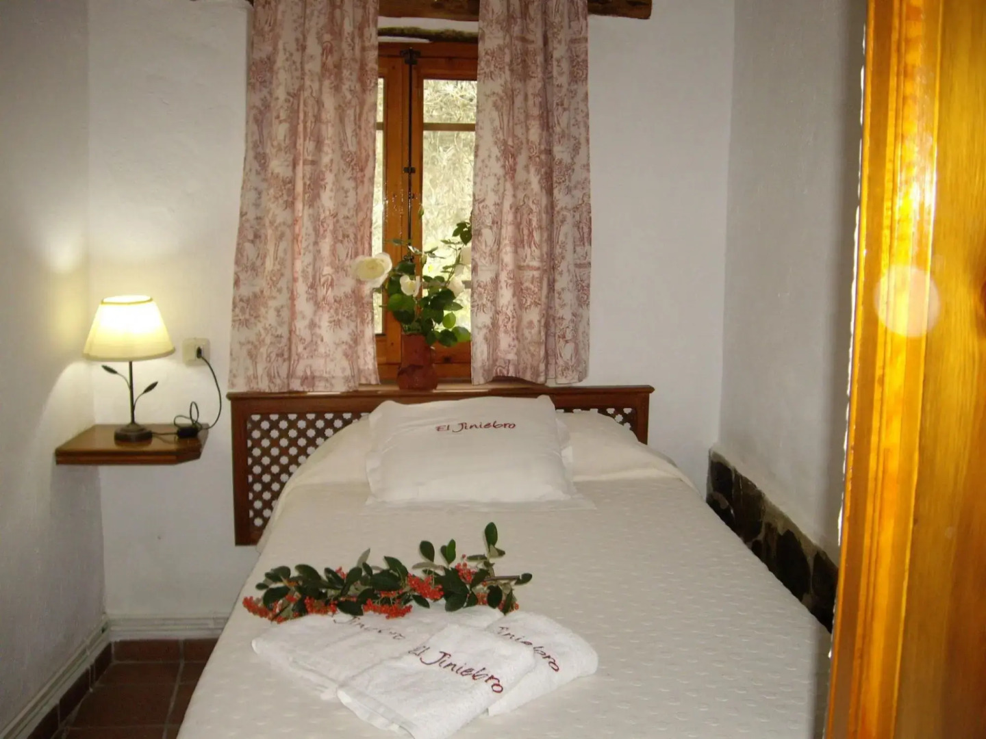 Modern Farmhouse in Valencia de Alcántara With Pool