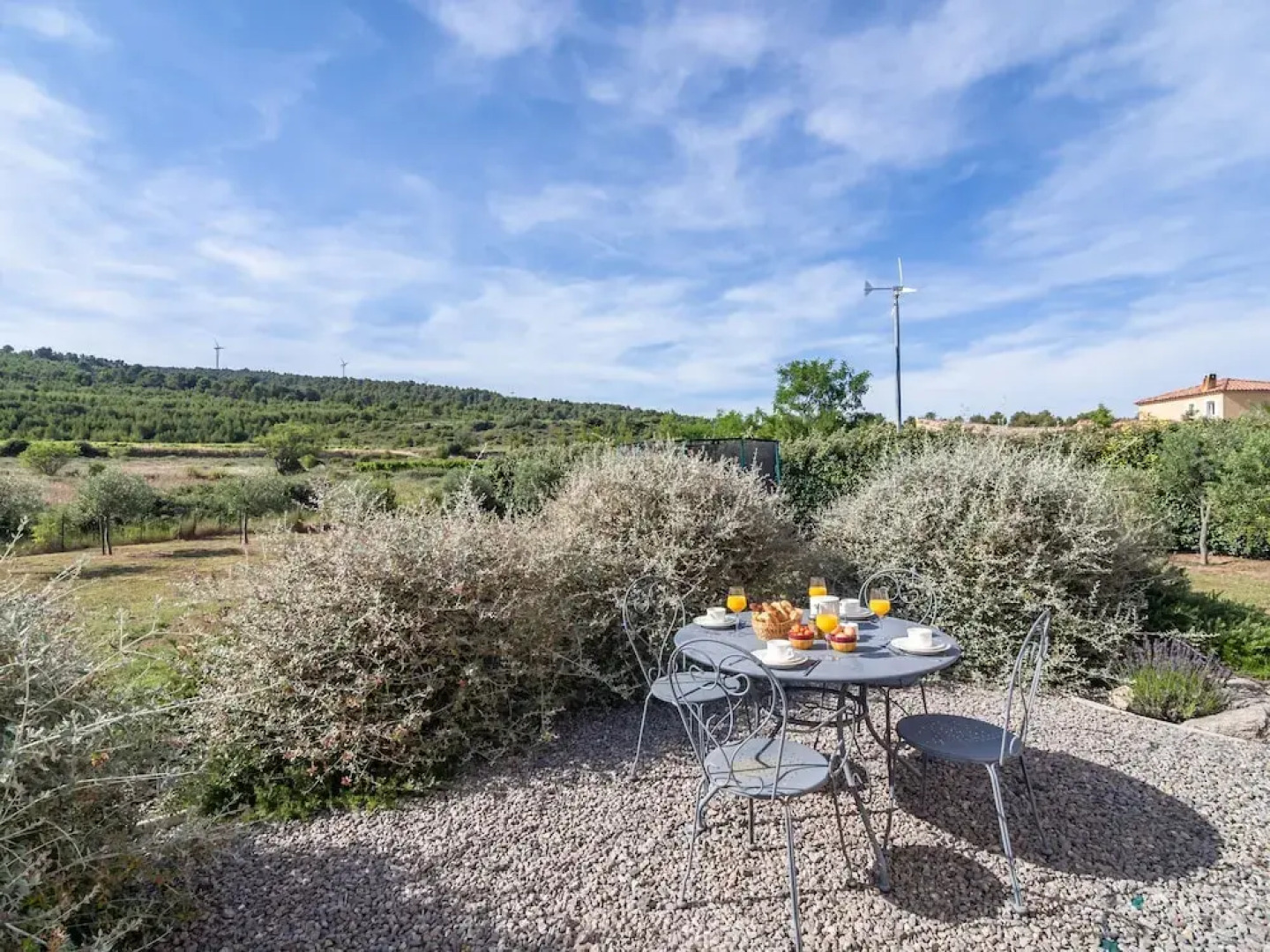 Luxury Villa Offering Privacy & Private Swimming Pool