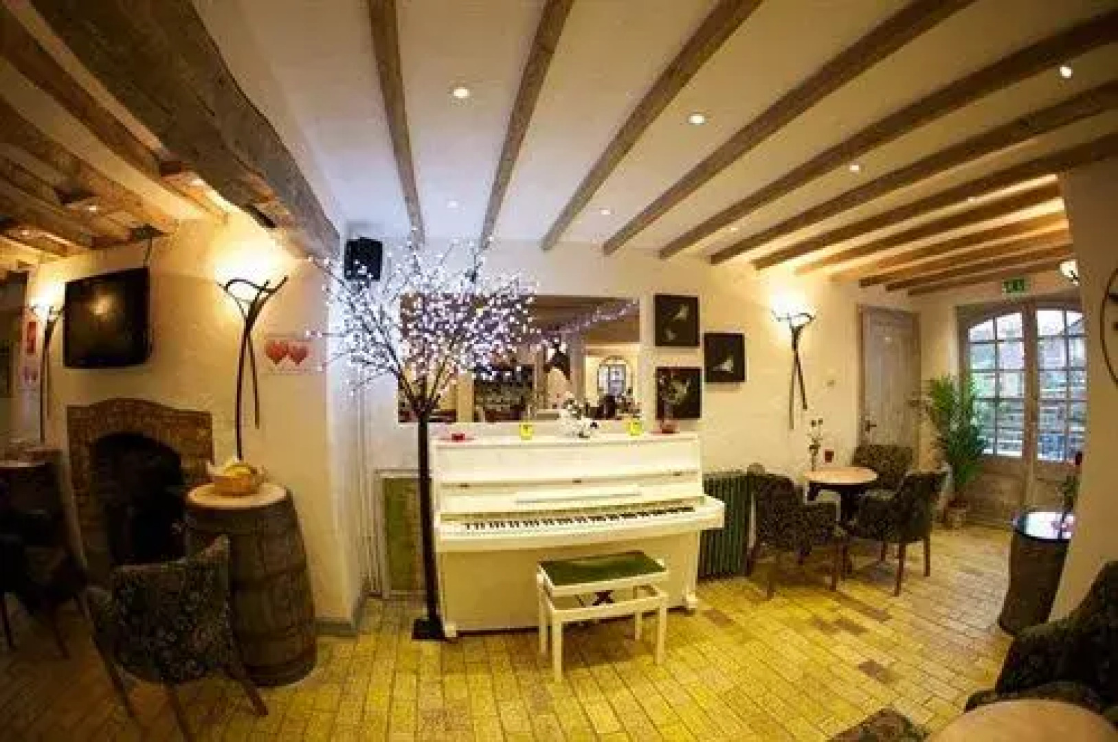 The Live and Let Live Country Inn