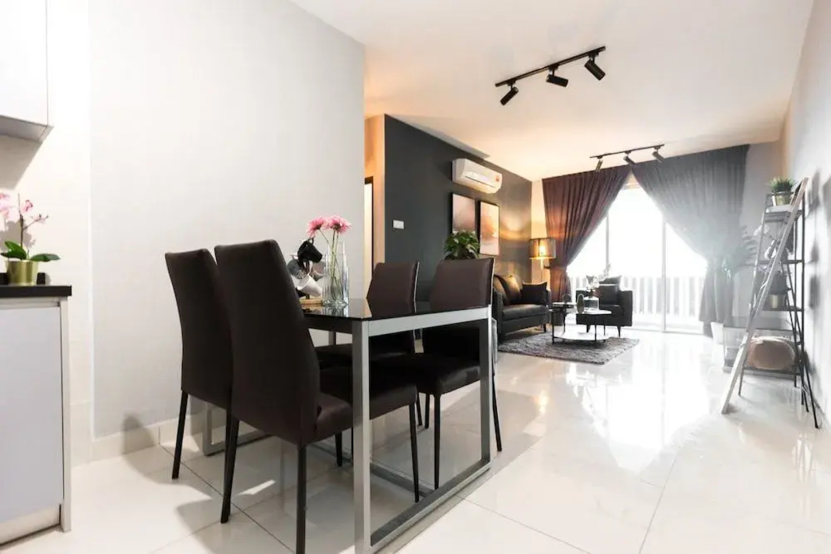 Taman Daya Homybed Homestay