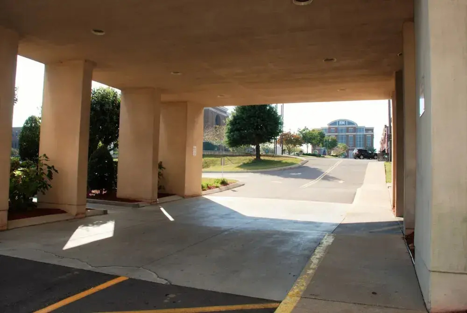 DoubleTree by Hilton Clarksville Riverview