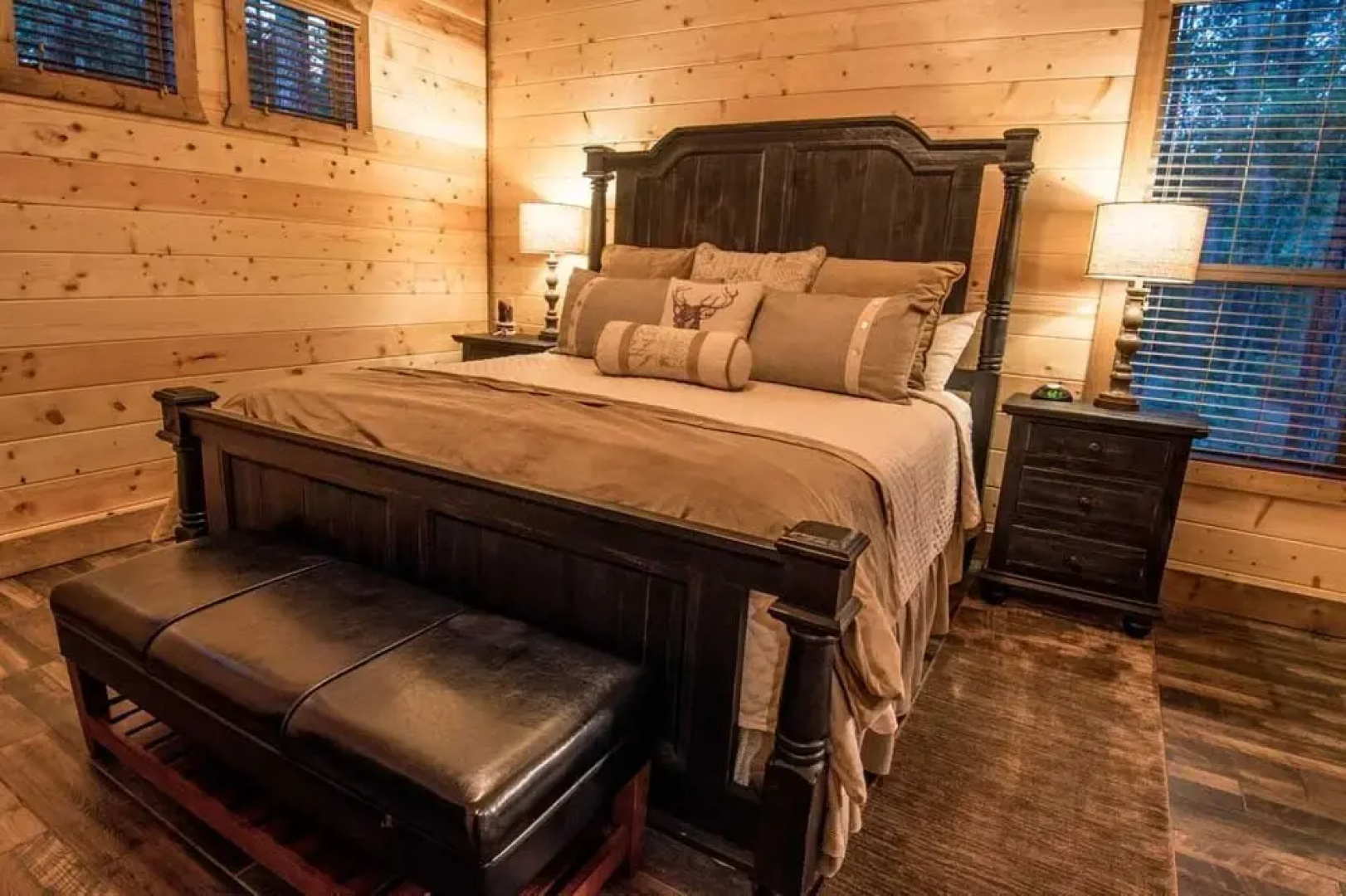 Stars On The Water Lodge - 4 Br Cabin