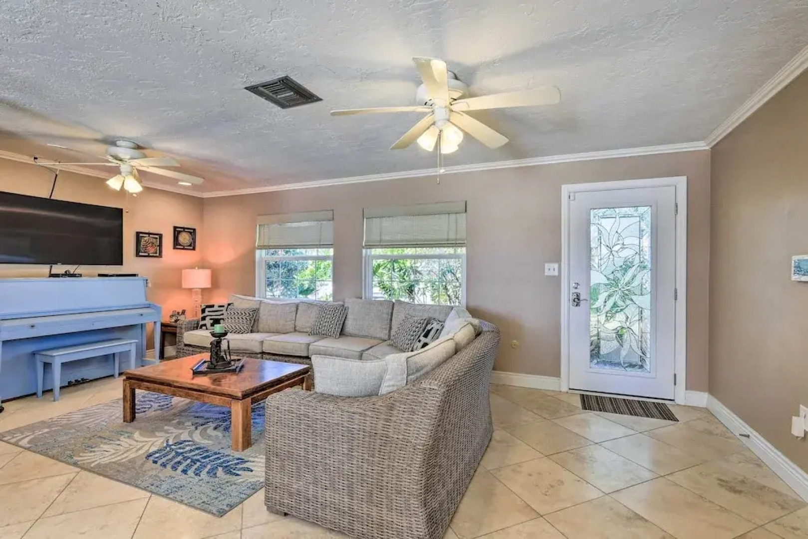 Pool, Dock & Kayaks: Waterfront Palmetto Home