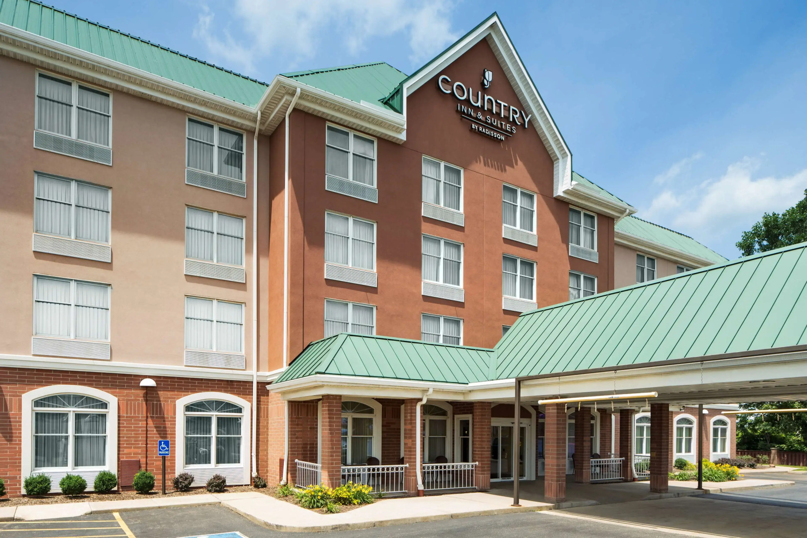 Comfort Inn & Suites Cuyahoga Falls - Akron