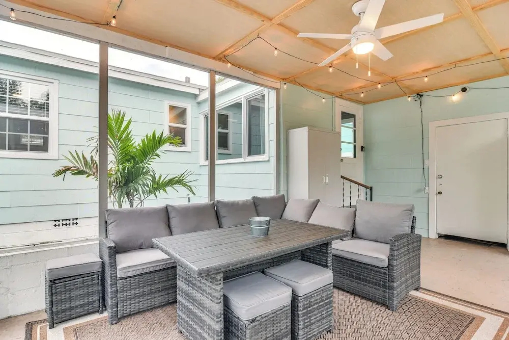 Pinellas Park Home: Swim, Golf, Grill & More!