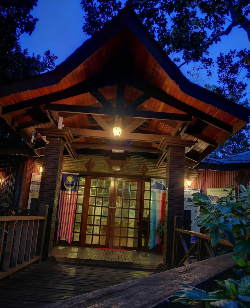 Sipadan Mangrove Resort