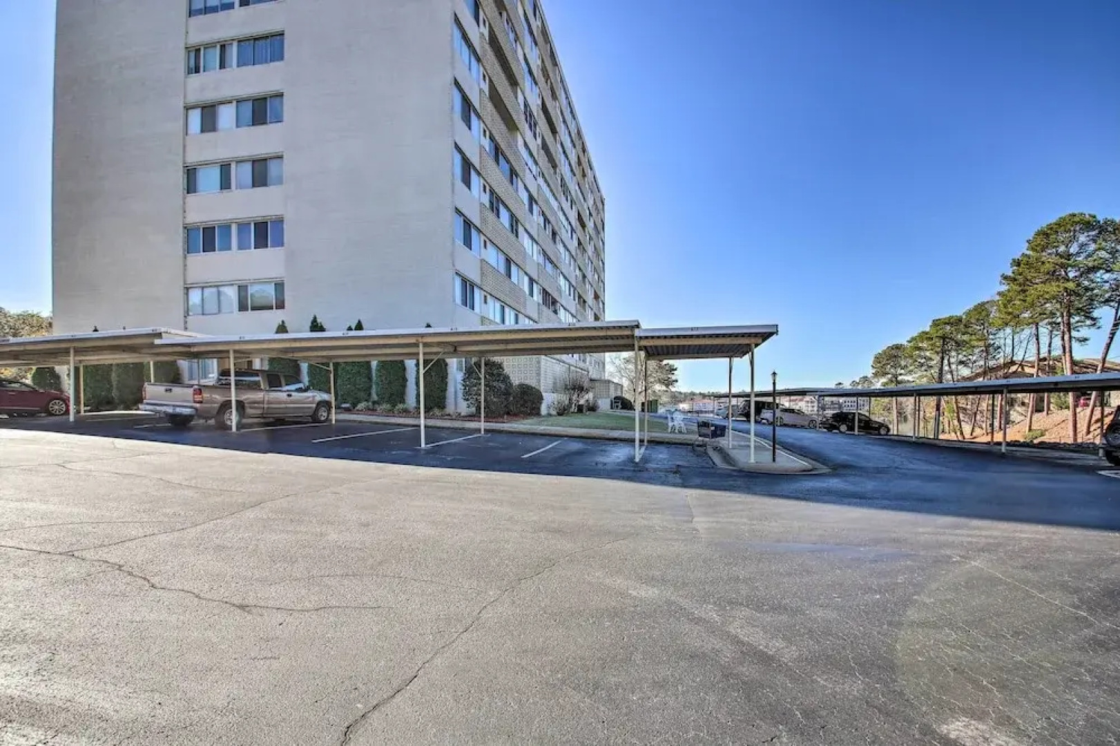 Stunning Hot Springs Condo on Lake Hamilton!