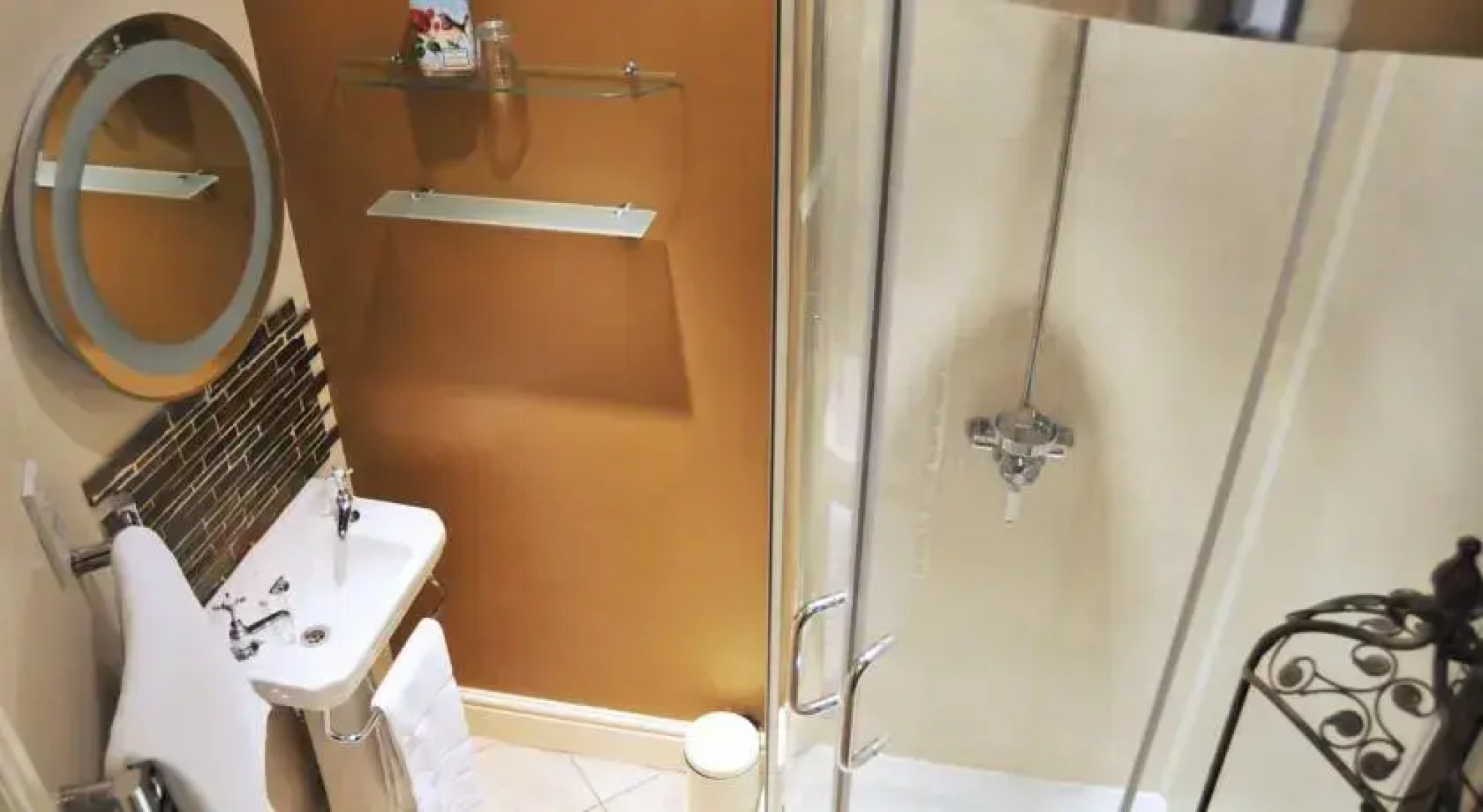 Wellington Lodge Luxury Bed And Breakfast