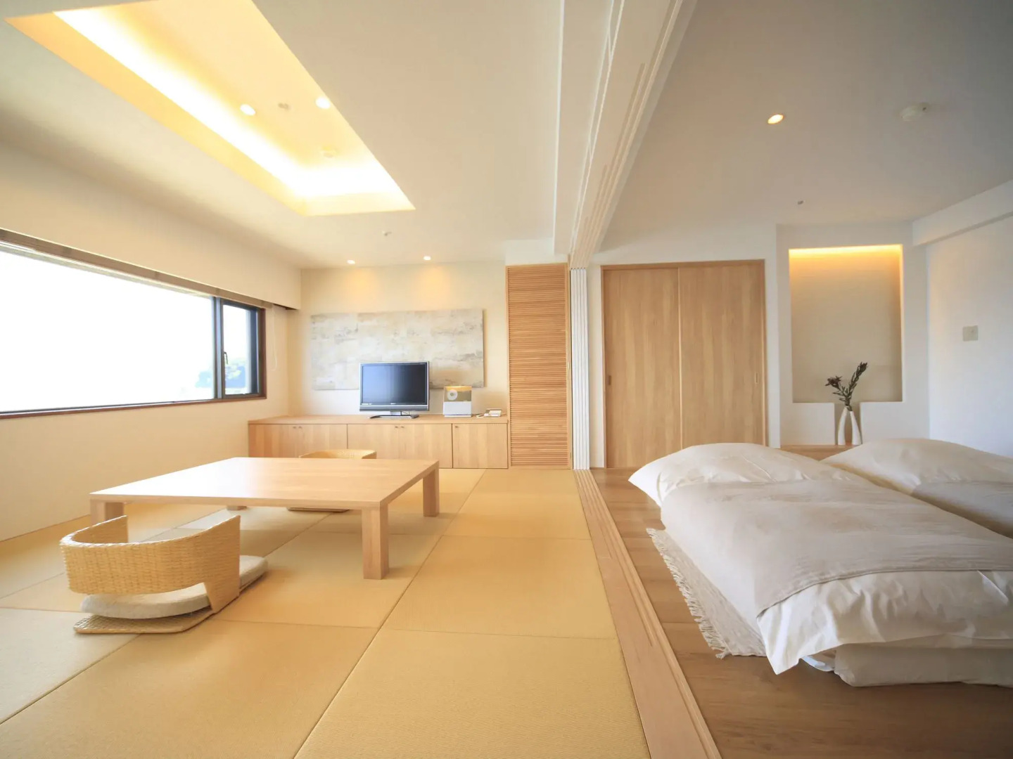 Awaji International Hotel The Sunplaza