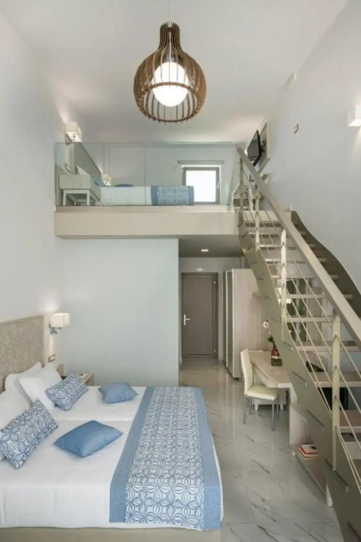 Vantaris Blue - Adults Only