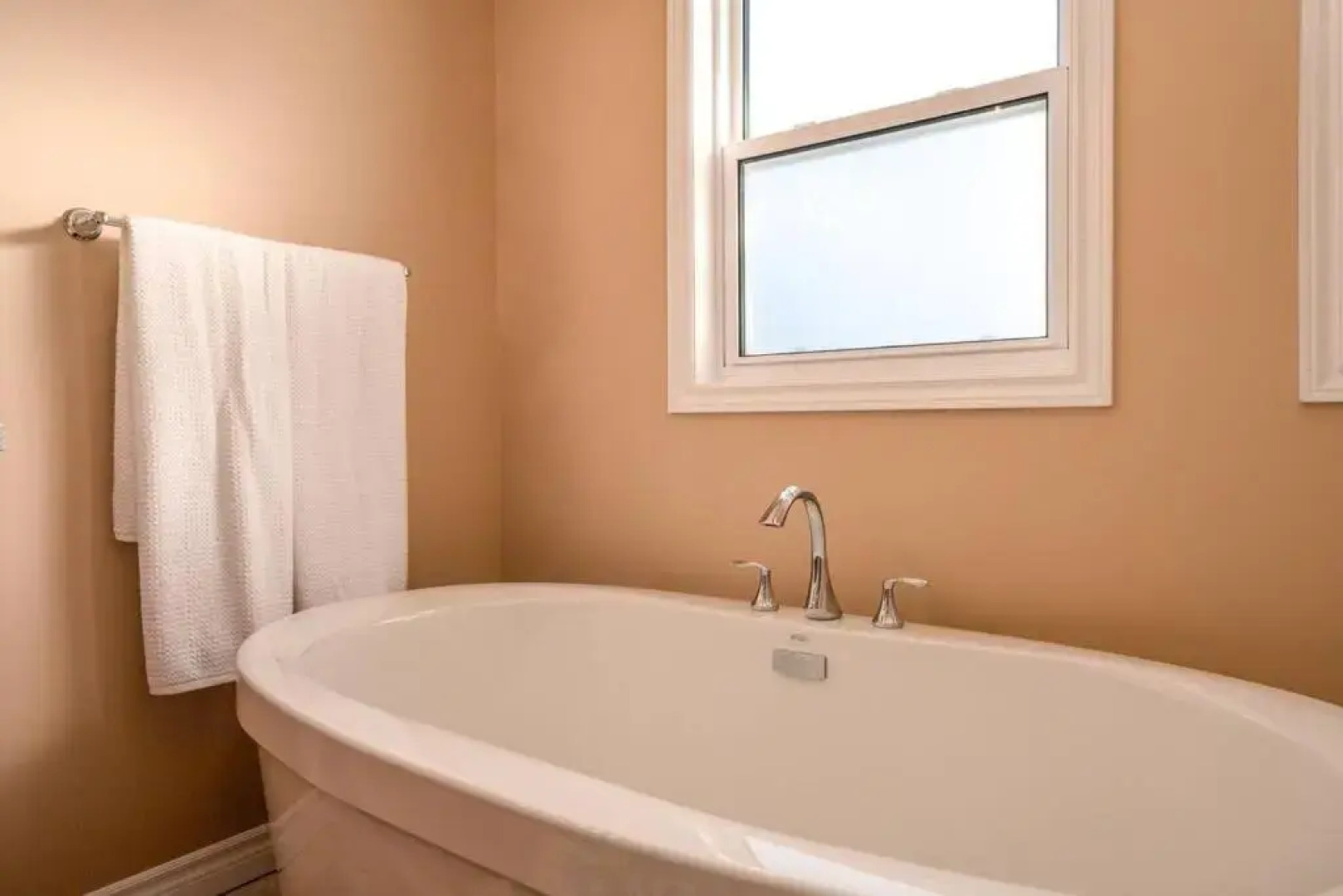 Shred Shed I Sled In & Sled Out I Patio & BBQ I TV