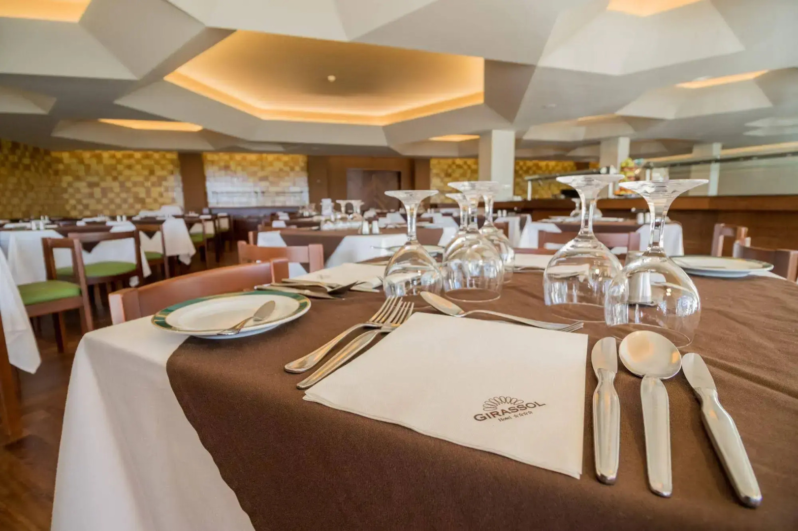 Hotel Girassol - Suite Hotel