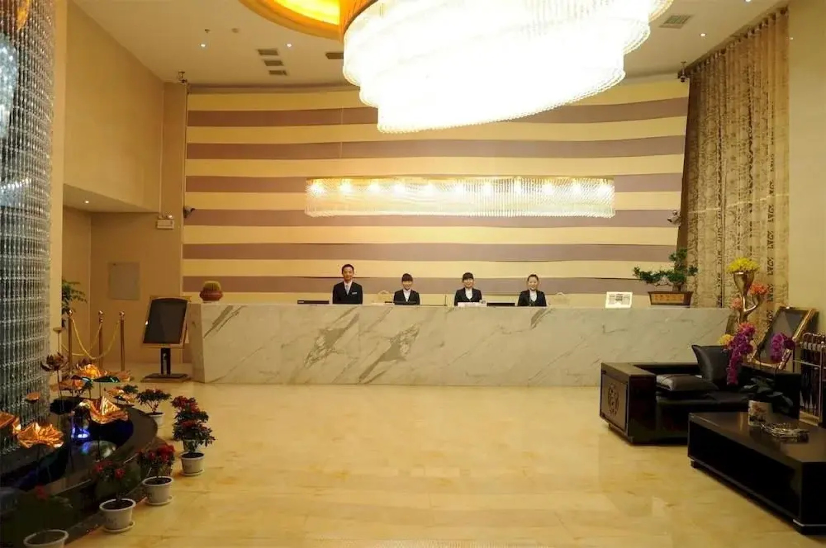 Wonderful International Hotel