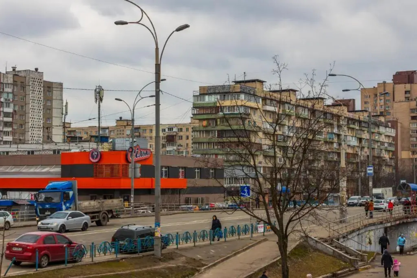 Kvartirkoff na Archipenko 4