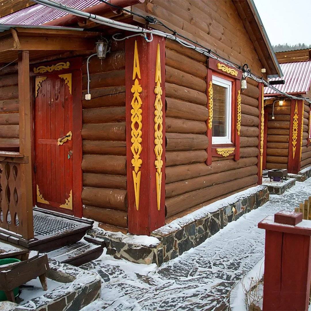 Домики в поселке Большое Голоустное