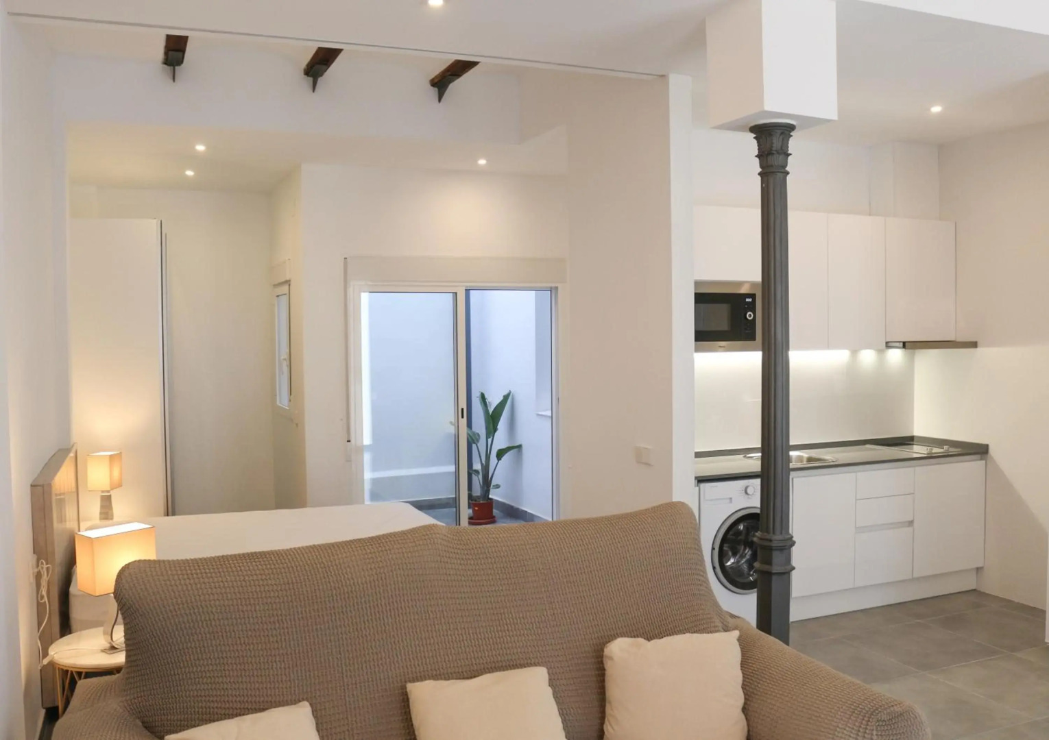 Balustrada Apartments