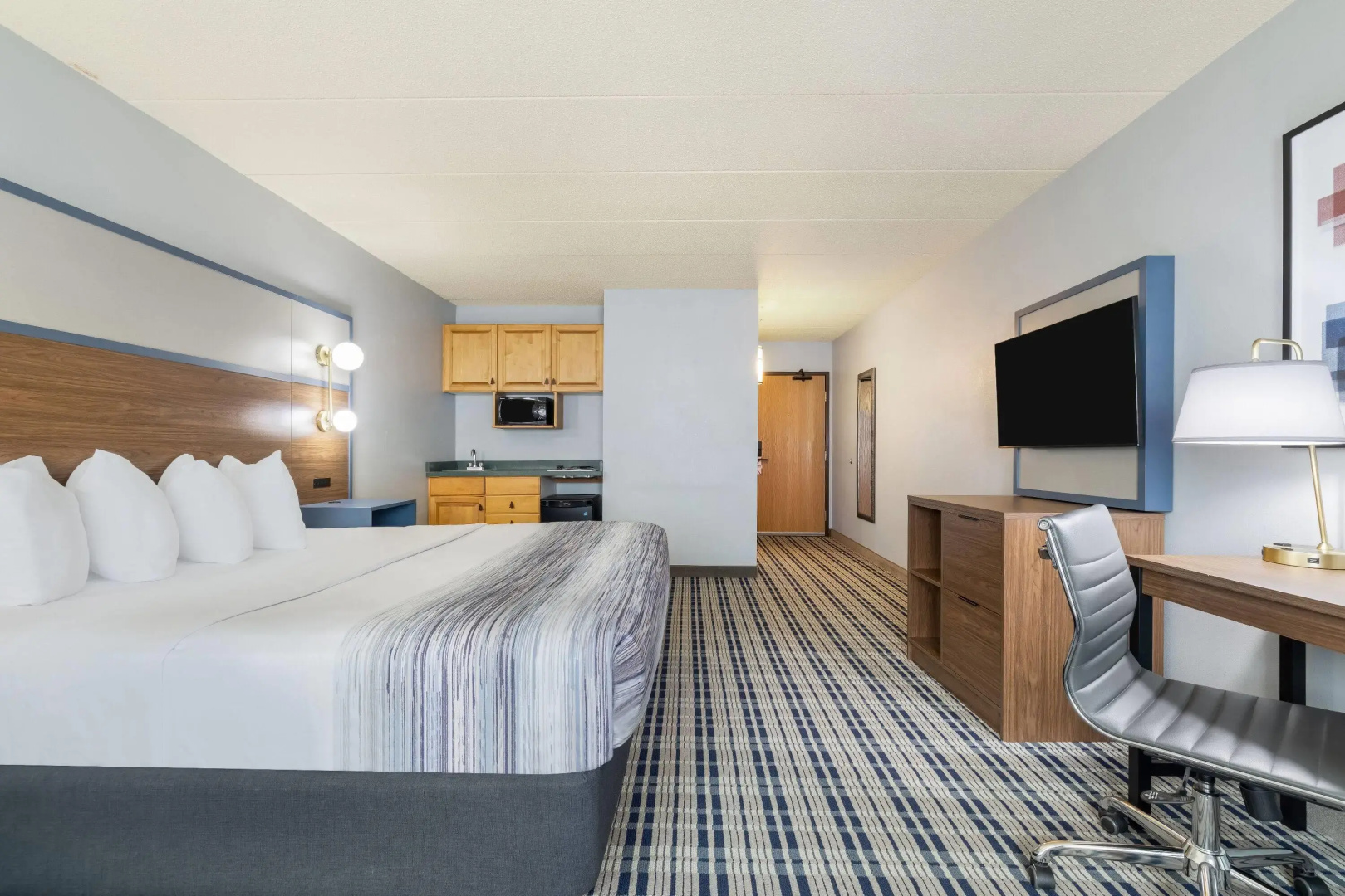 AmericInn by Wyndham Chamberlain - Conference Center