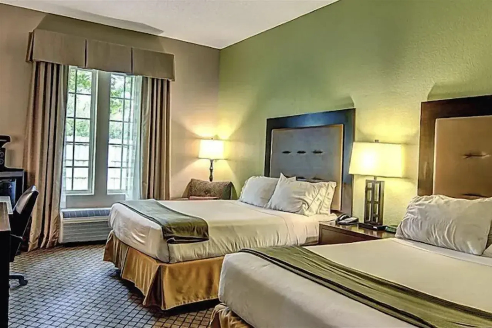 The Inn at River Landing