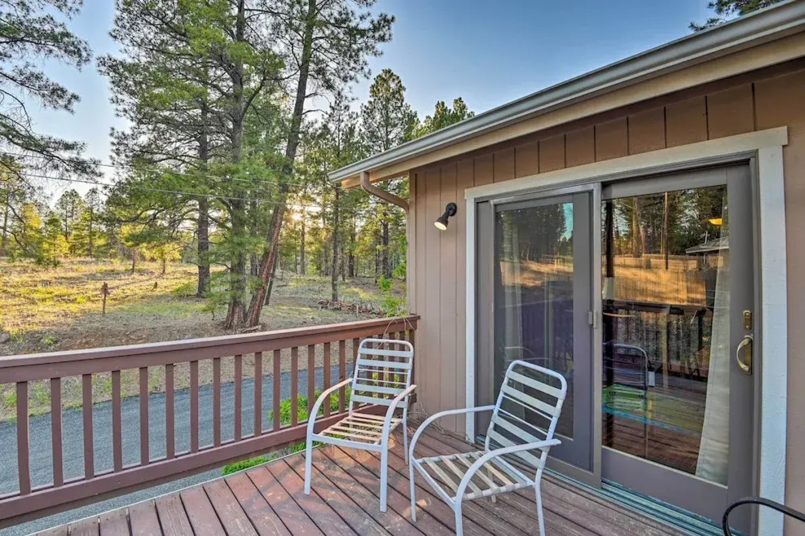 Flagstaff Retreat w/ Large Yard, Balcony & Views!