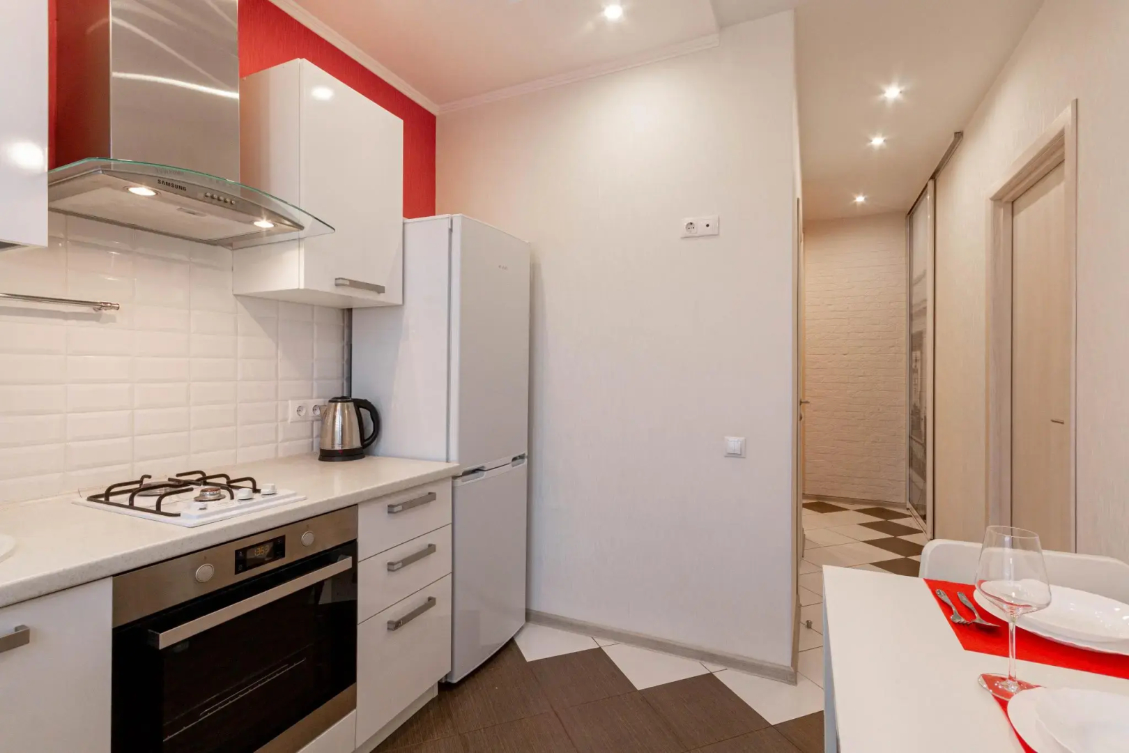 Апартаменты в центре Волгограда на ул. Советская, д. 3