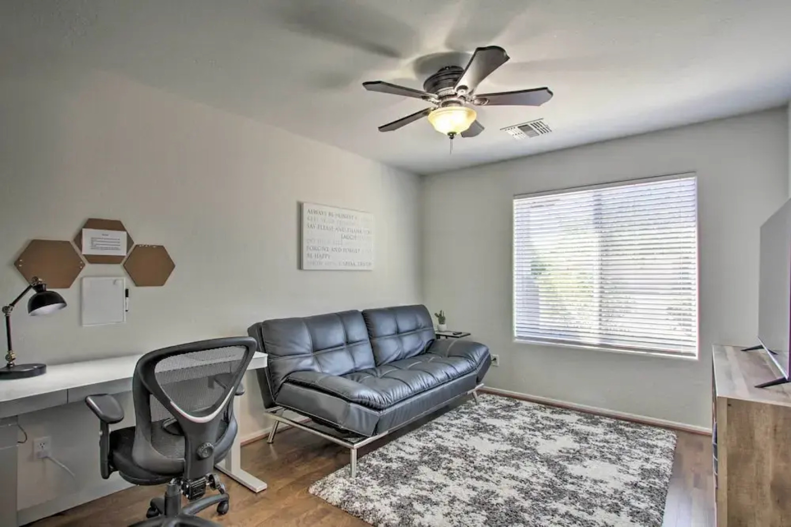 Private Pool & Patio: Home in Surprise!