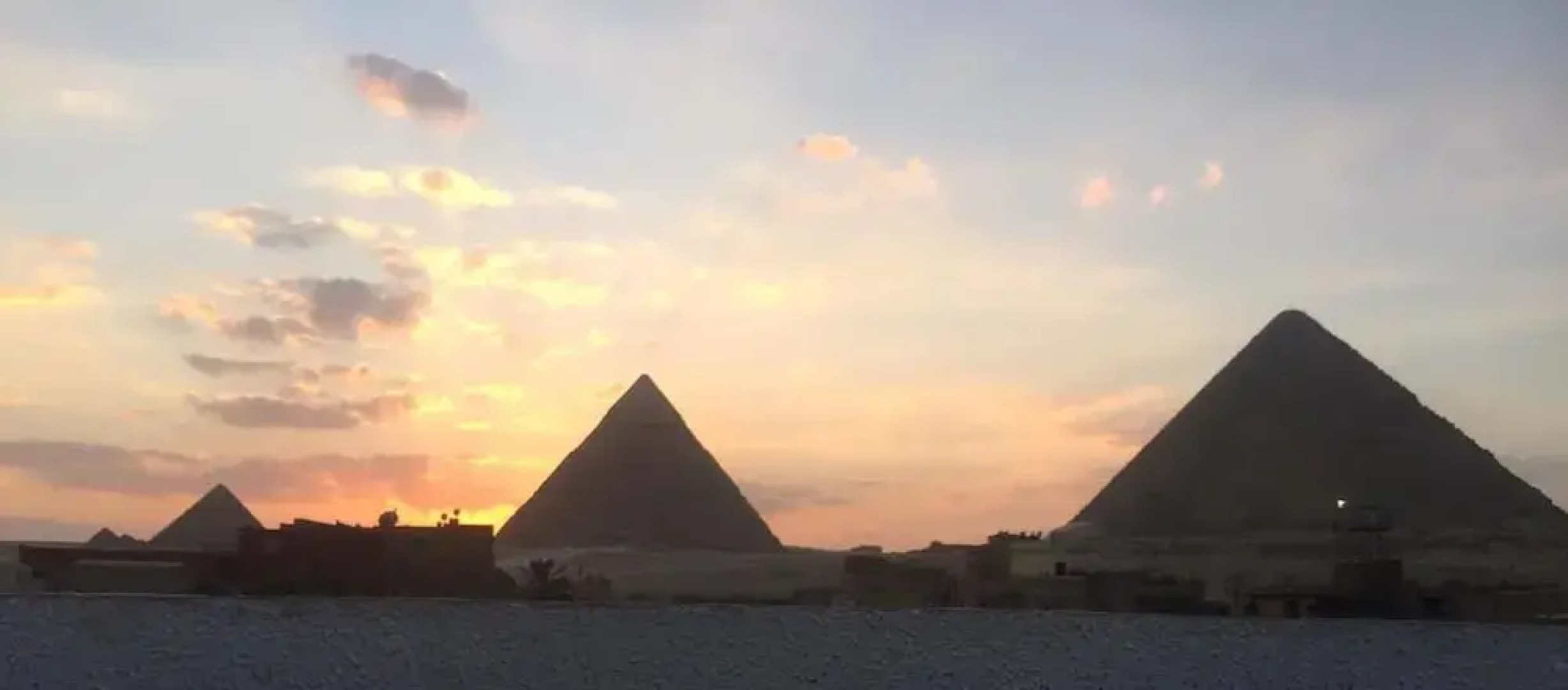 The Pyramids Inn Cheops