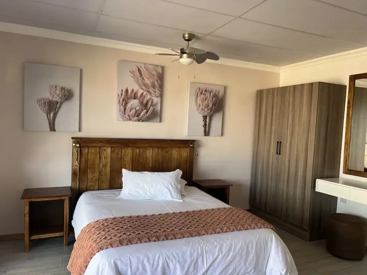 Plot19 Self catering