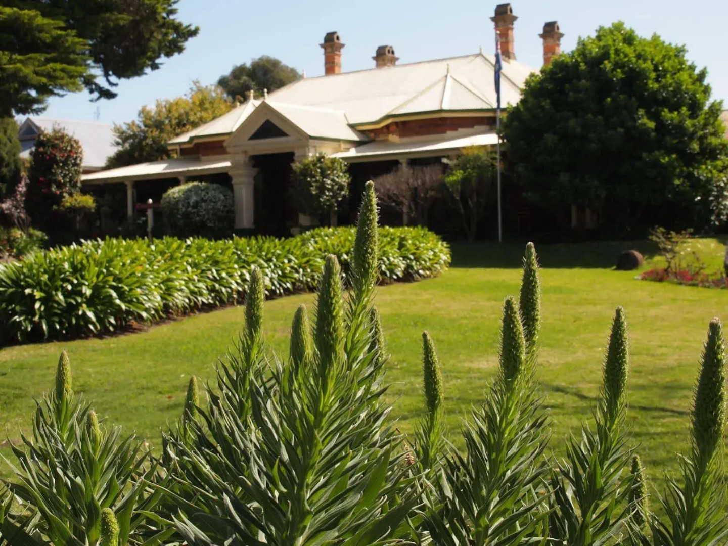 Vacy Hall Historic Guesthouse