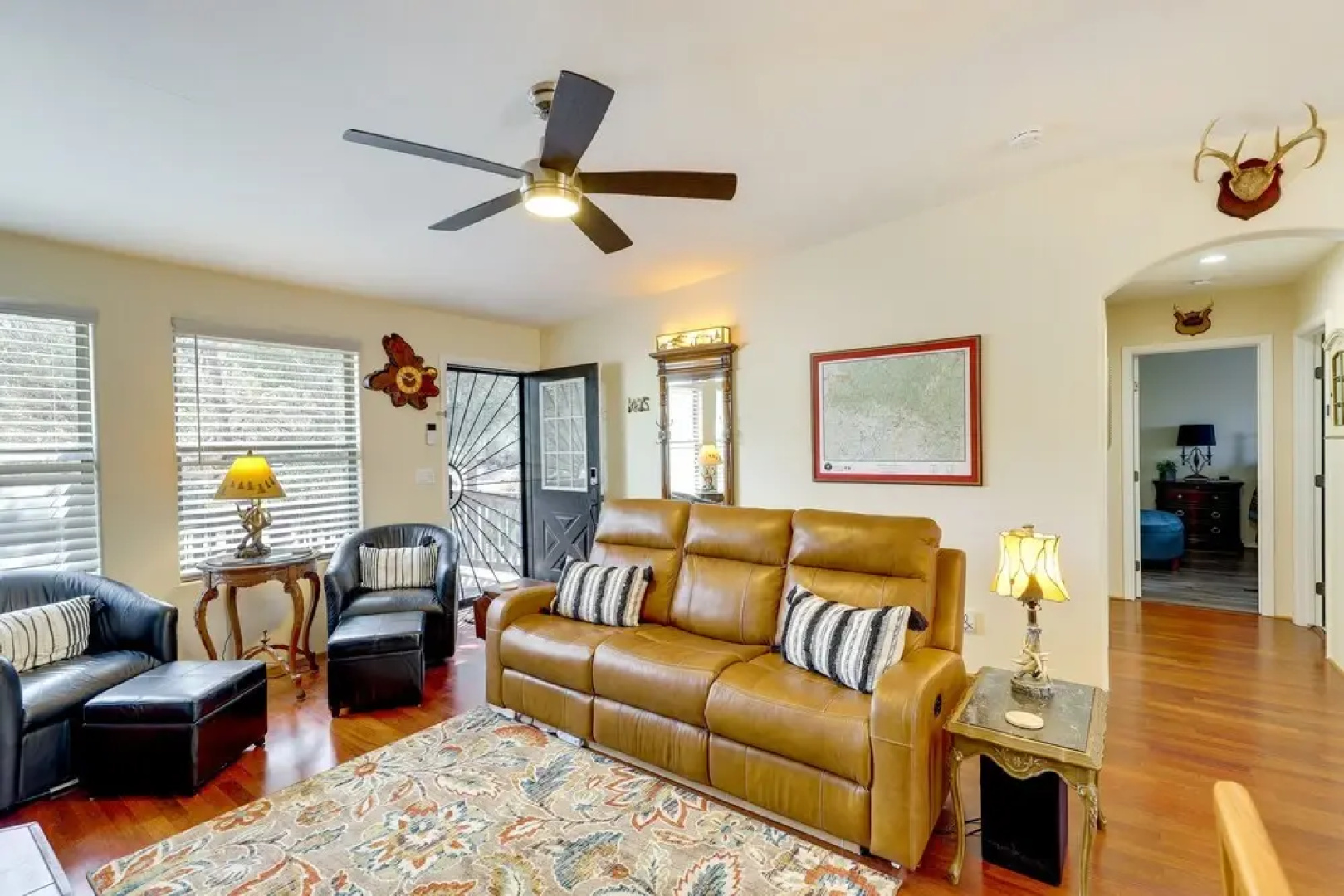 Payson Home w/ Yard, Fire Pit: 2 Mi to Downtown!