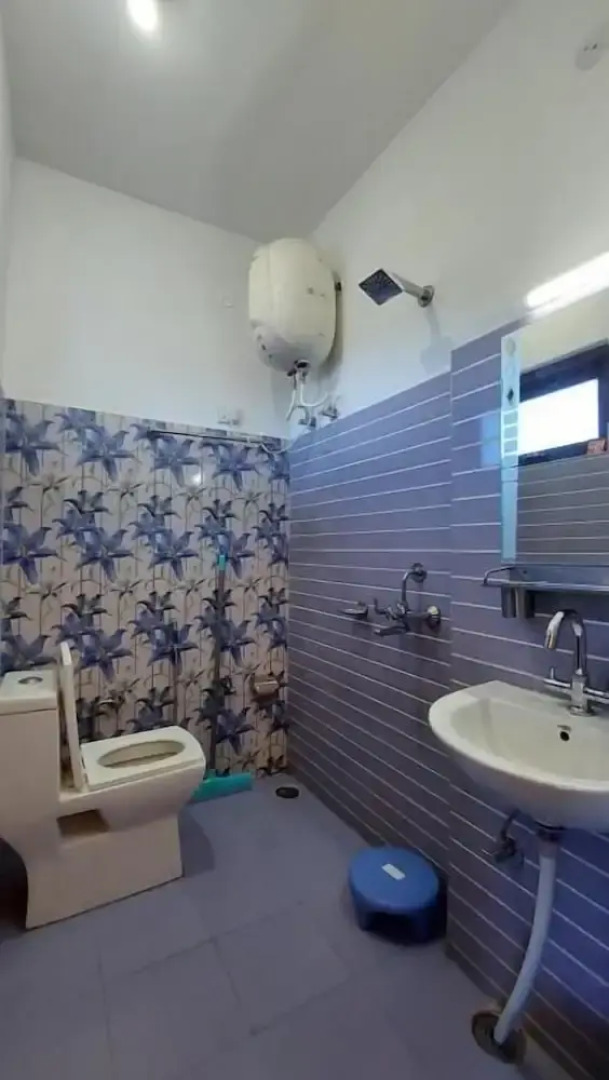 The Lost Hostels-Bir - Landing Site