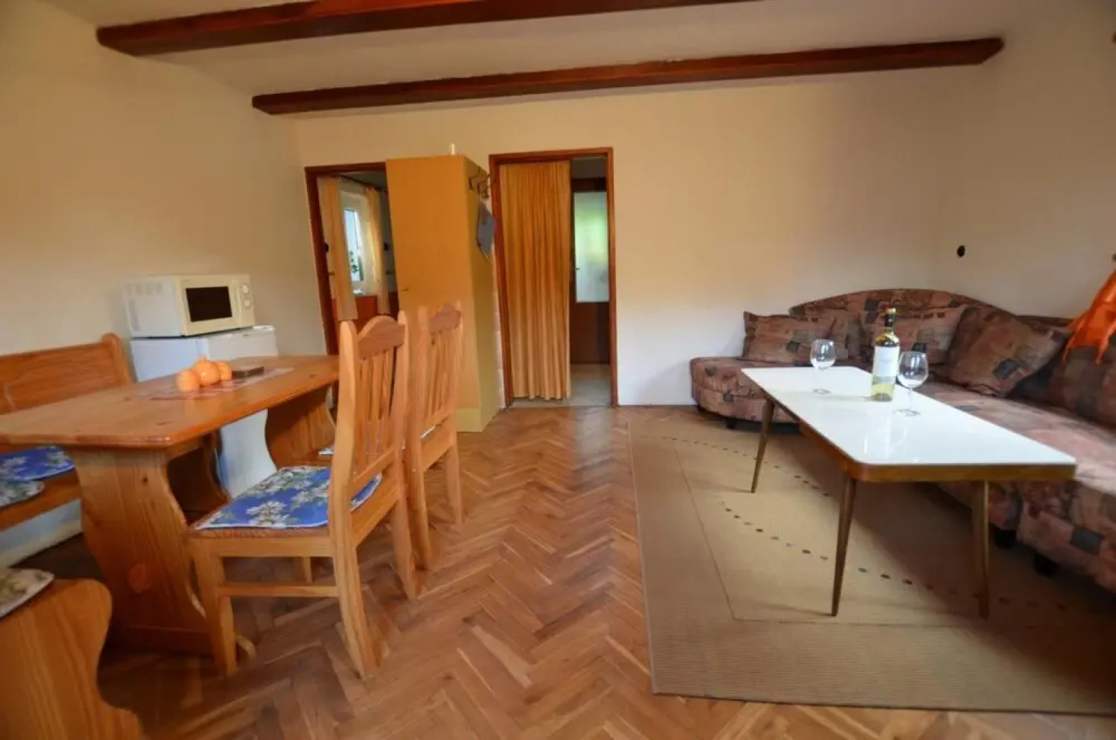 Poolincluded Chalet Jizera