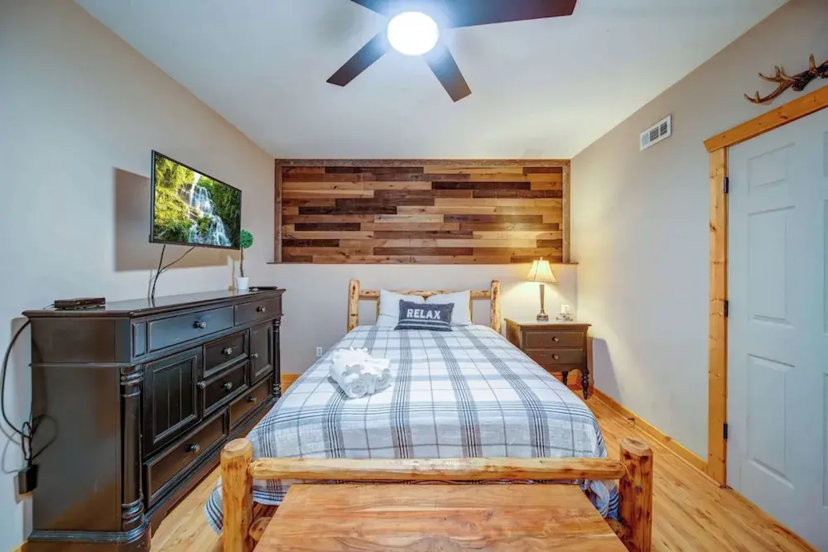 Buck Valley Lodge Mountain Getaway!