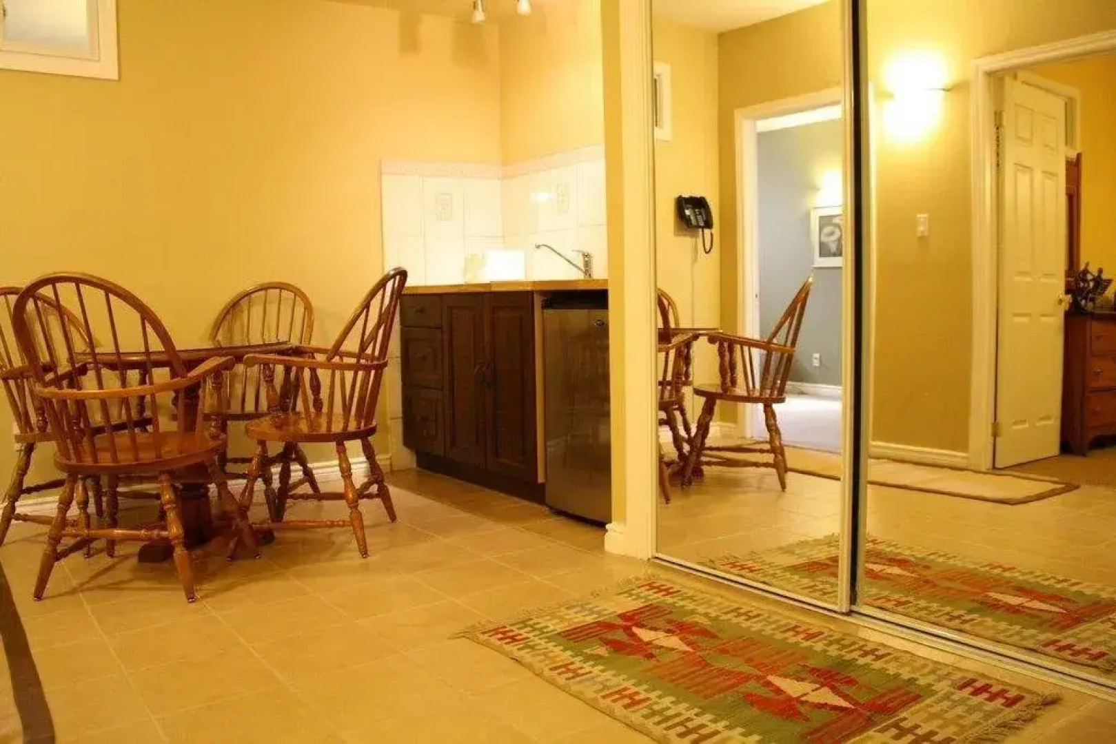 20 Bells Lake Bed & Breakfast