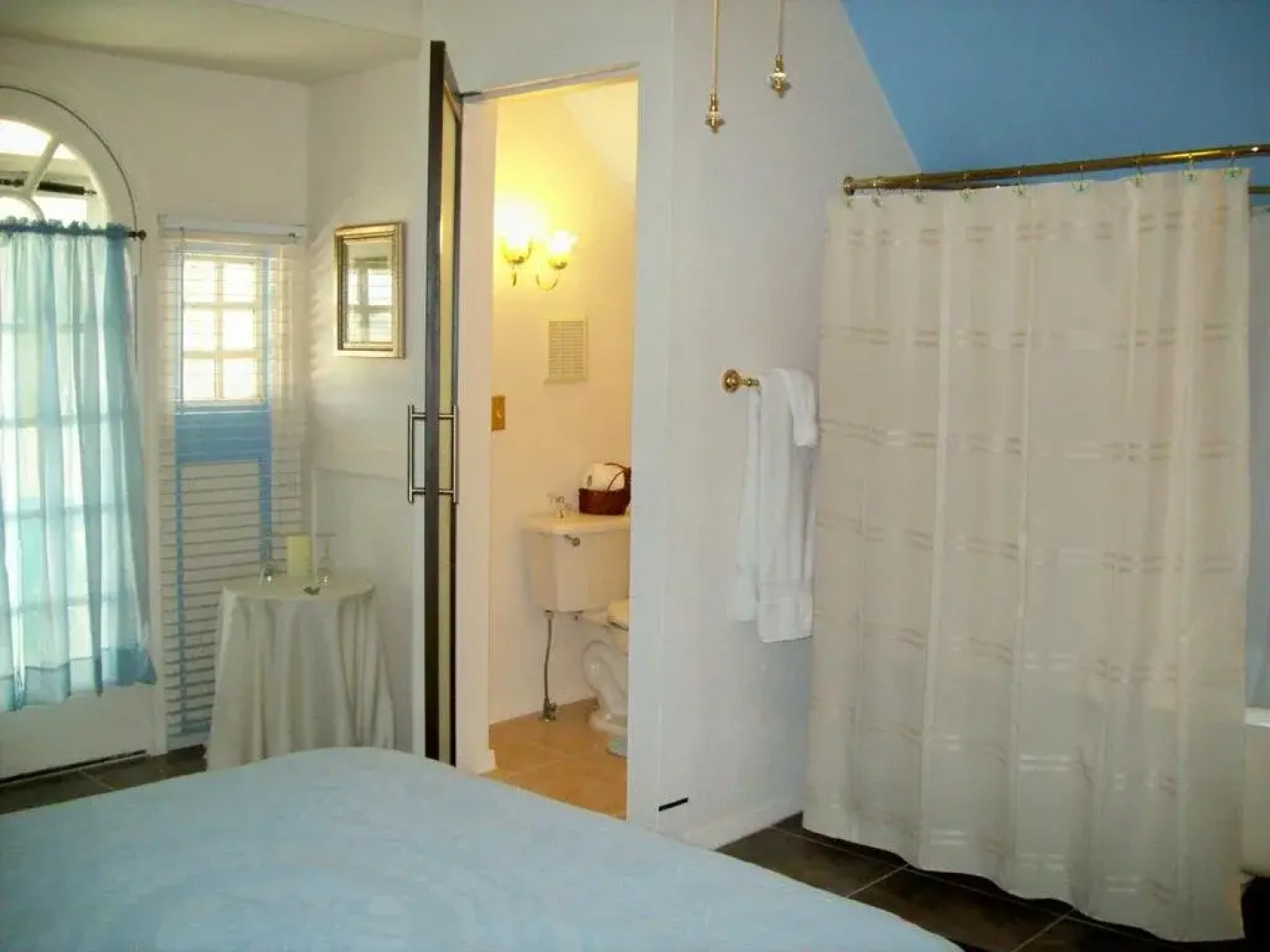 Baker St. Harbour Waterfront Bed and Breakfast