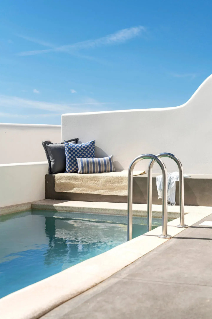 Chora Kythnos Suites