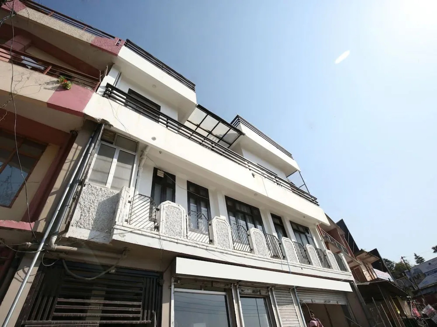 OYO 13307 Home Luxury Stay Shoghi