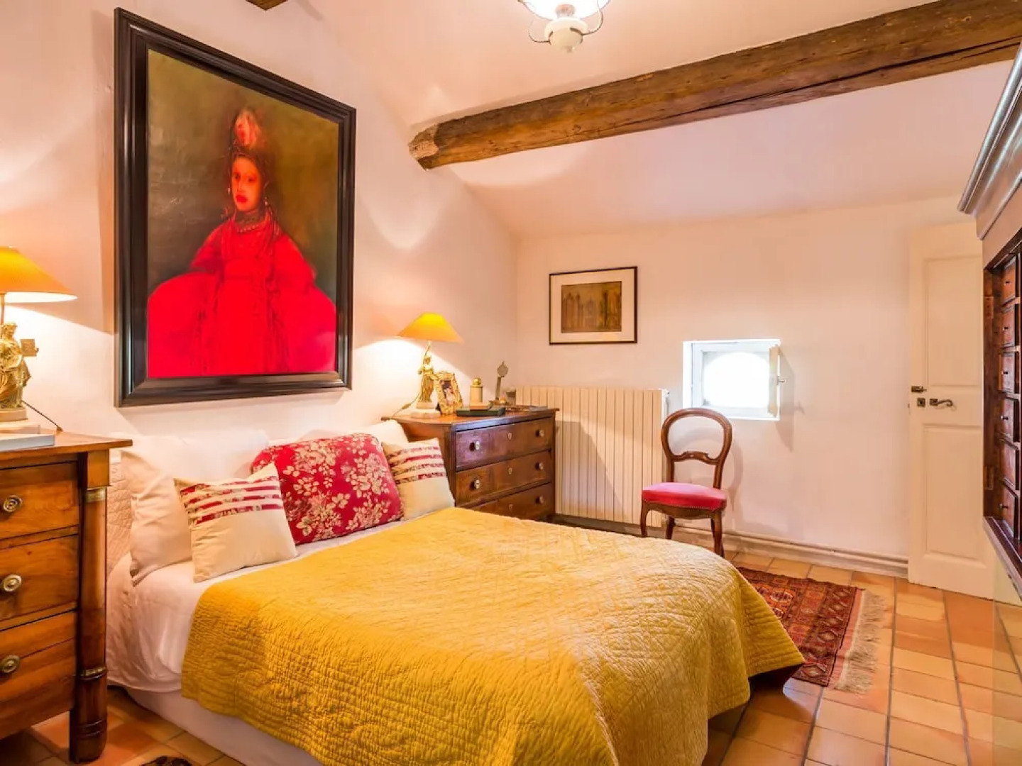 Fancy Villa With Artistic Interiors and Pool in Paradou